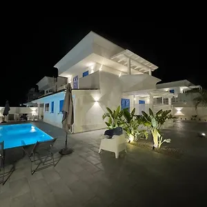 https://onda-bianca-luxury-apartments.sicilyhotelsitaly.net