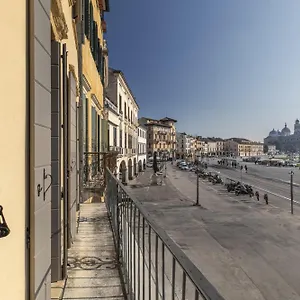 Palazzo Carpediem-prato Della Valle Padova